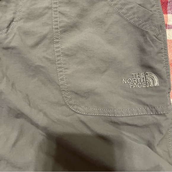 The North Face Women Hiking Shorts Size 6 - Picture 3 of 12